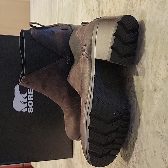 Sorel Cate Leather Chelsea short boots - Picture 3 of 8